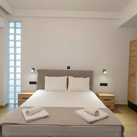 Eleni Luxury *