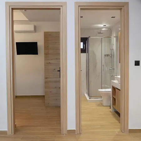 Eleni Luxury * Nea Kallikrateia