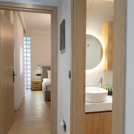 Eleni Luxury Lägenhet *