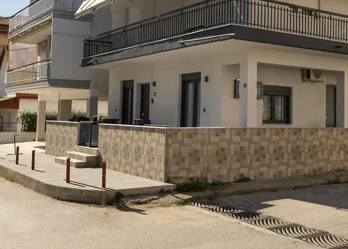 Eleni Luxury Apartment Nea Kallikrateia