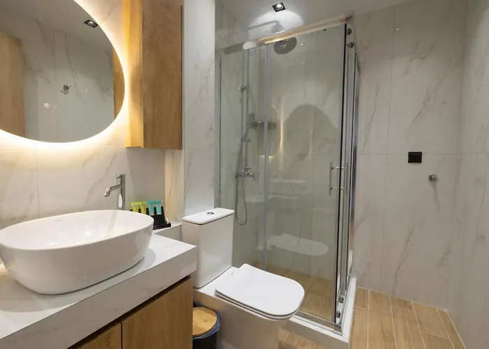 Eleni Luxury * Nea Kallikrateia